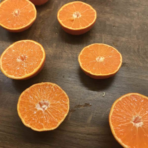 Mandarinen auspressen